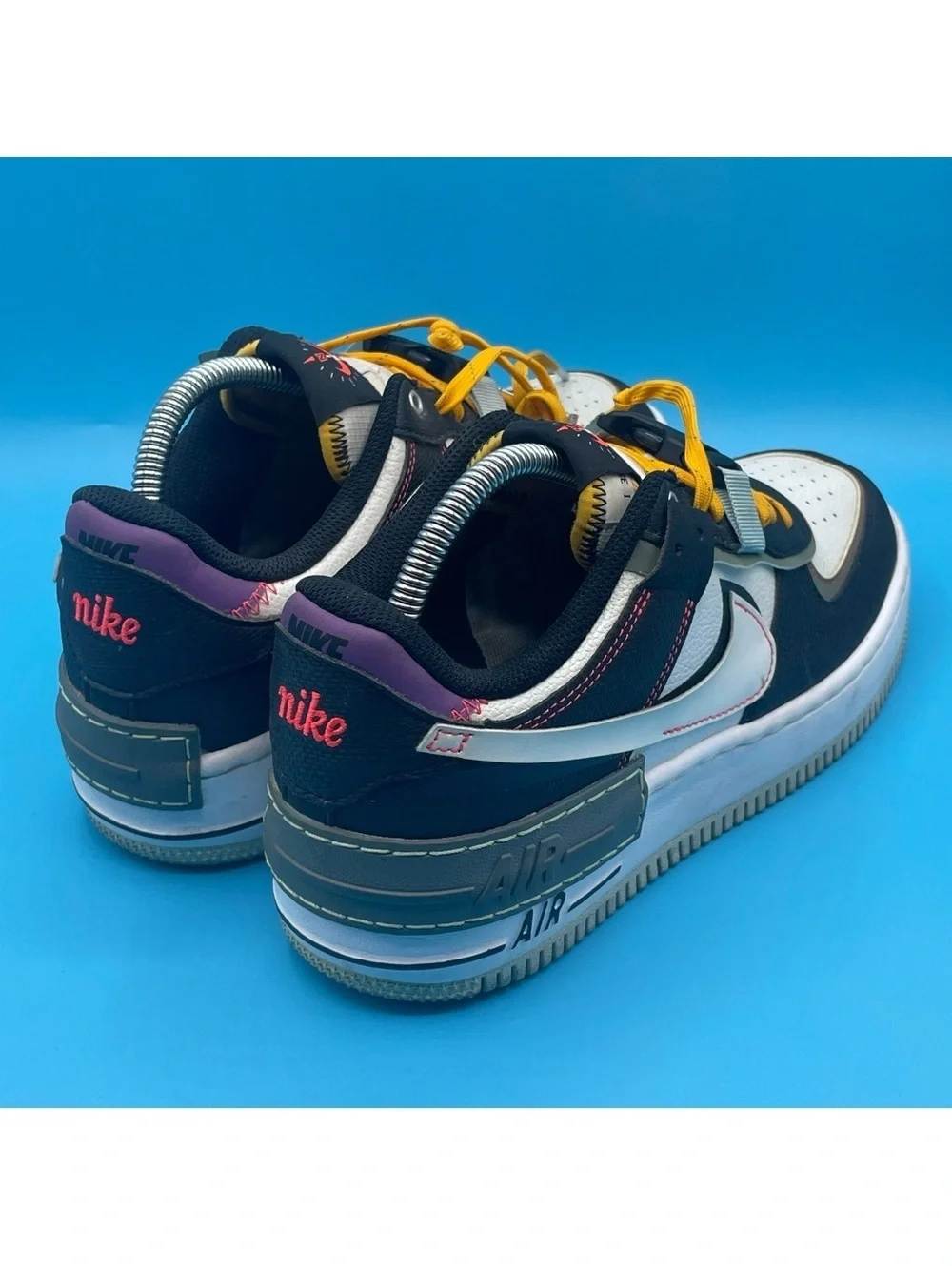 Nike dynamic sneakers